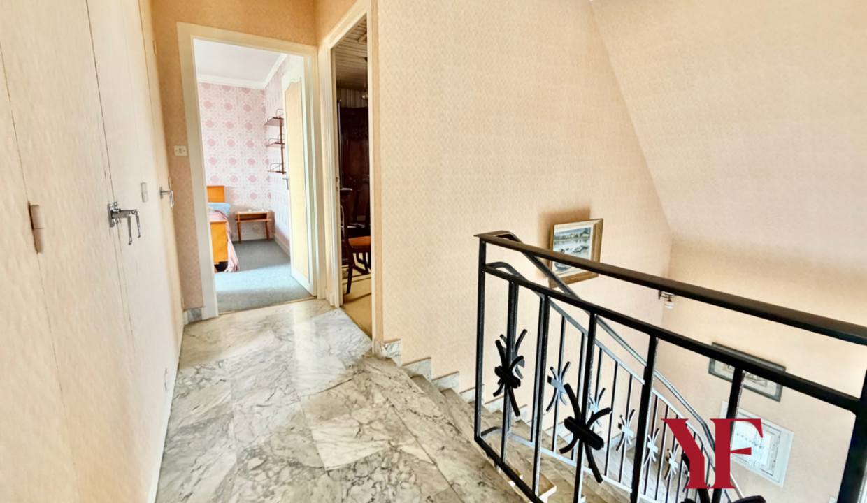 Châteauneuf-du-Faou (29520)BELLE MAISON A CHATEAUNEUF-DU-FAOU, 8 PIÈCES, 5 CHAMBRES, VUE DÉGAGÉE, AU CALME 1