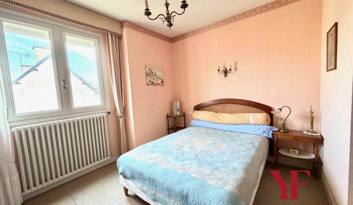 Châteauneuf-du-Faou (29520)BELLE MAISON A CHATEAUNEUF-DU-FAOU, 8 PIÈCES, 5 CHAMBRES, VUE DÉGAGÉE, AU CALME