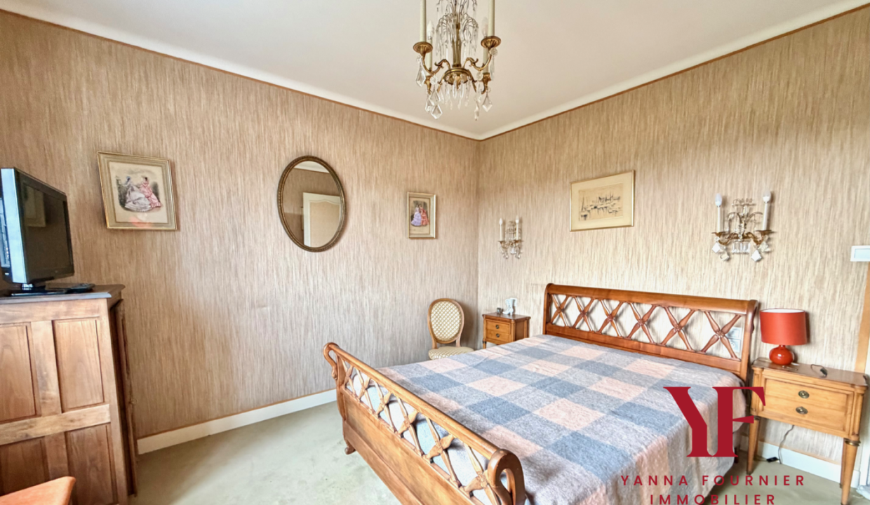 Châteauneuf-du-Faou (29520)BELLE MAISON A CHATEAUNEUF-DU-FAOU, 8 PIÈCES, 5 CHAMBRES, VUE DÉGAGÉE, AU CALME 4