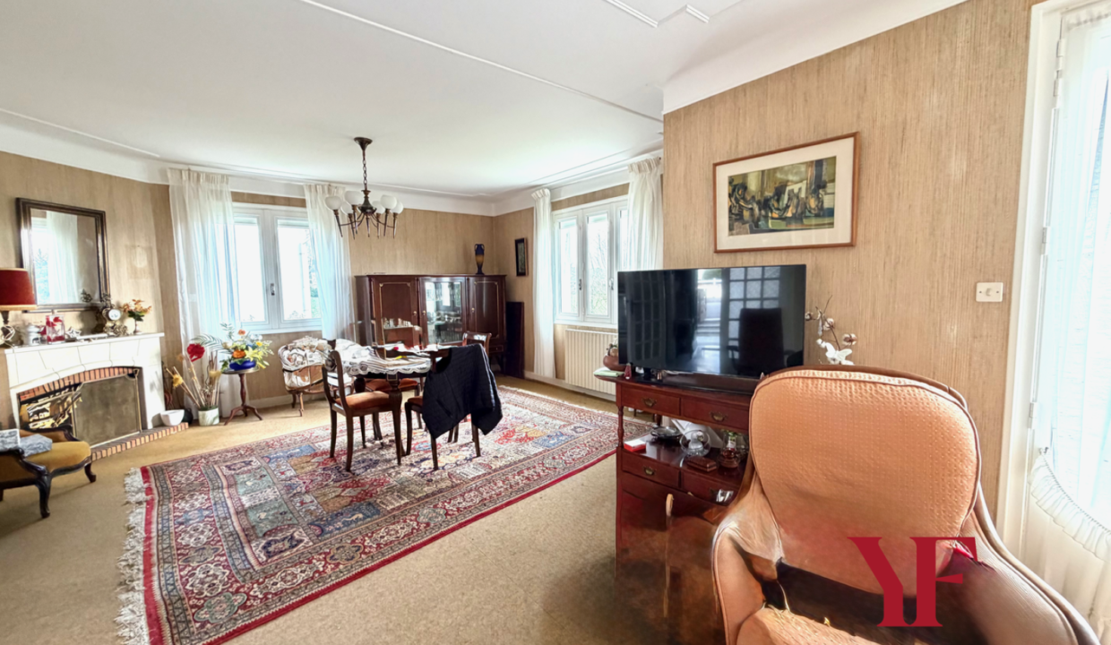 Châteauneuf-du-Faou (29520)BELLE MAISON A CHATEAUNEUF-DU-FAOU, 8 PIÈCES, 5 CHAMBRES, VUE DÉGAGÉE, AU CALME 5